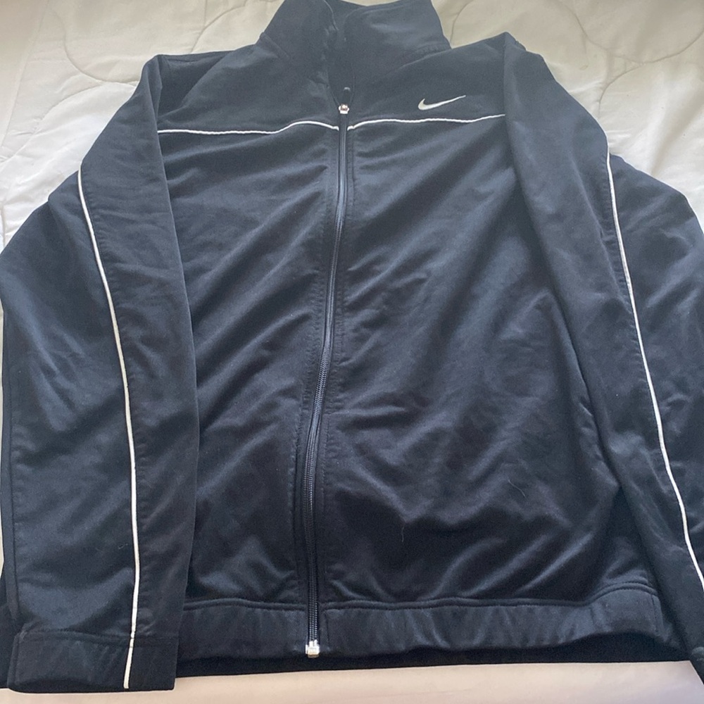 Nike jacket could be for man or woman Size Large